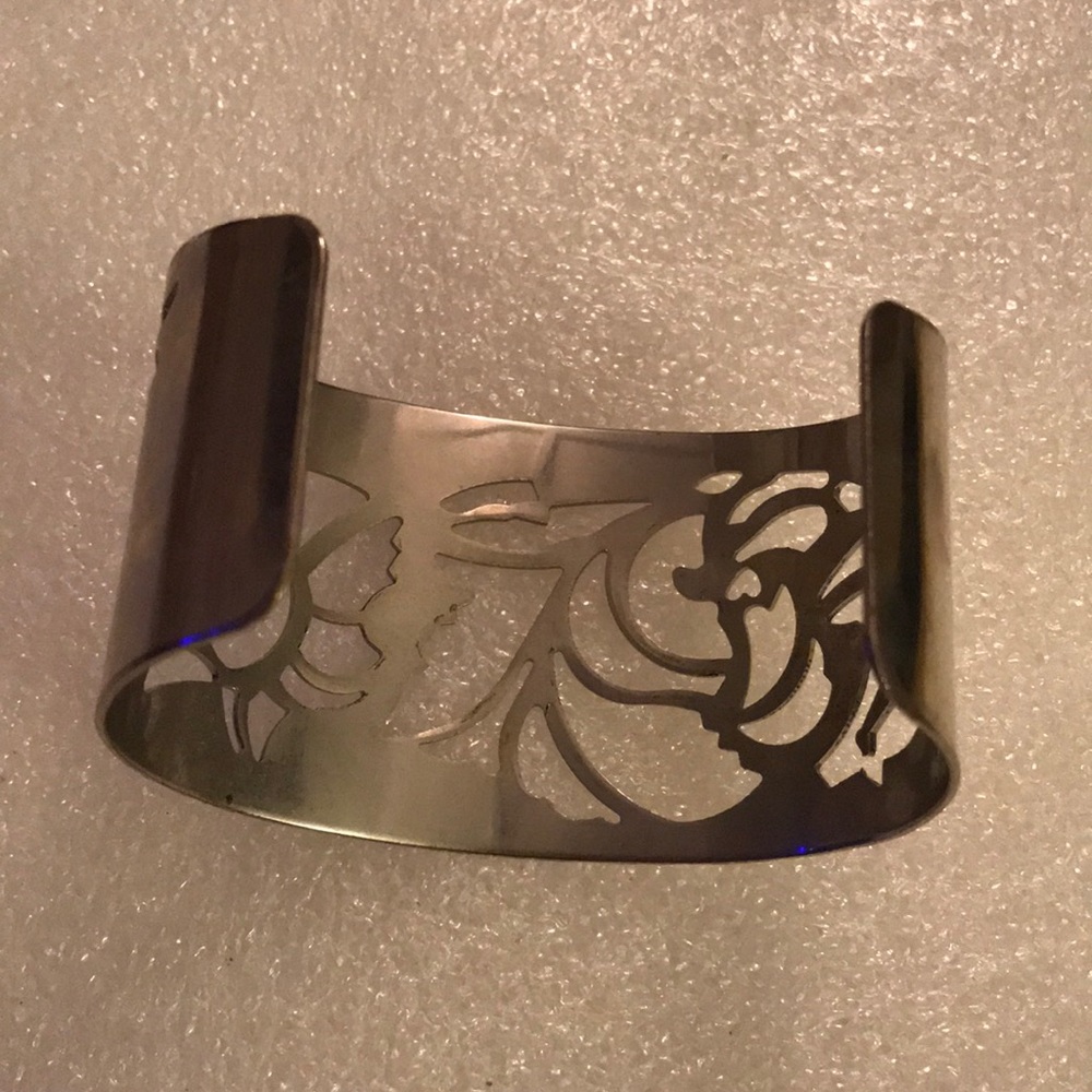 Engraved cuff - Picture 3 of 3